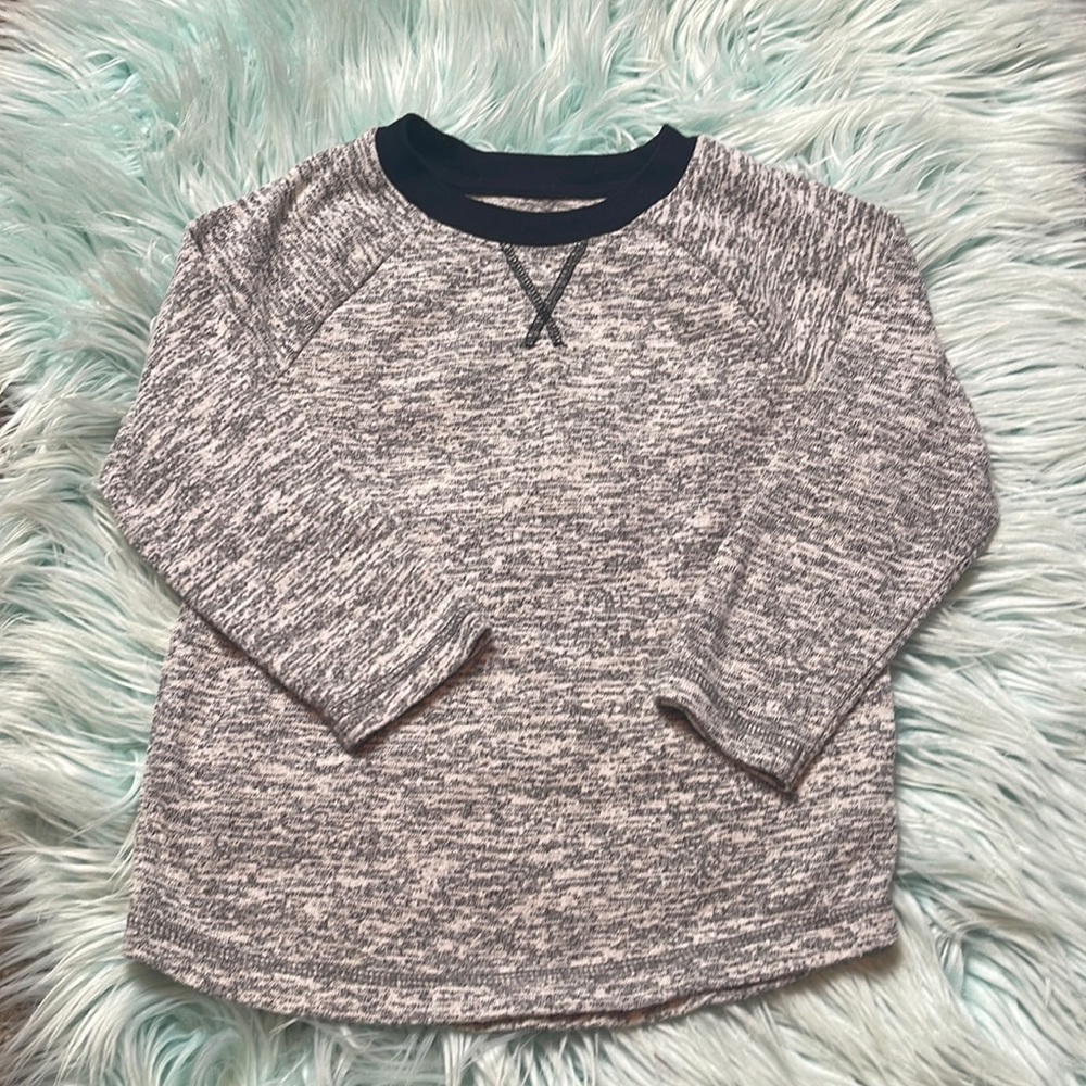 Gray top